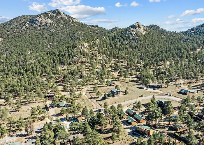 Mountain Shadows Cabins